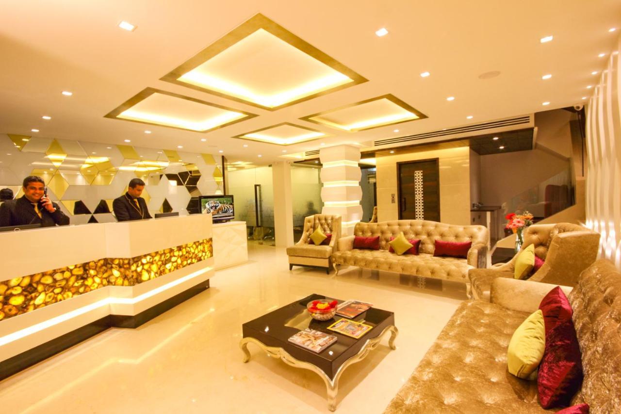 Hotel Supreme - Cuffe Parade Mumbai Exteriör bild